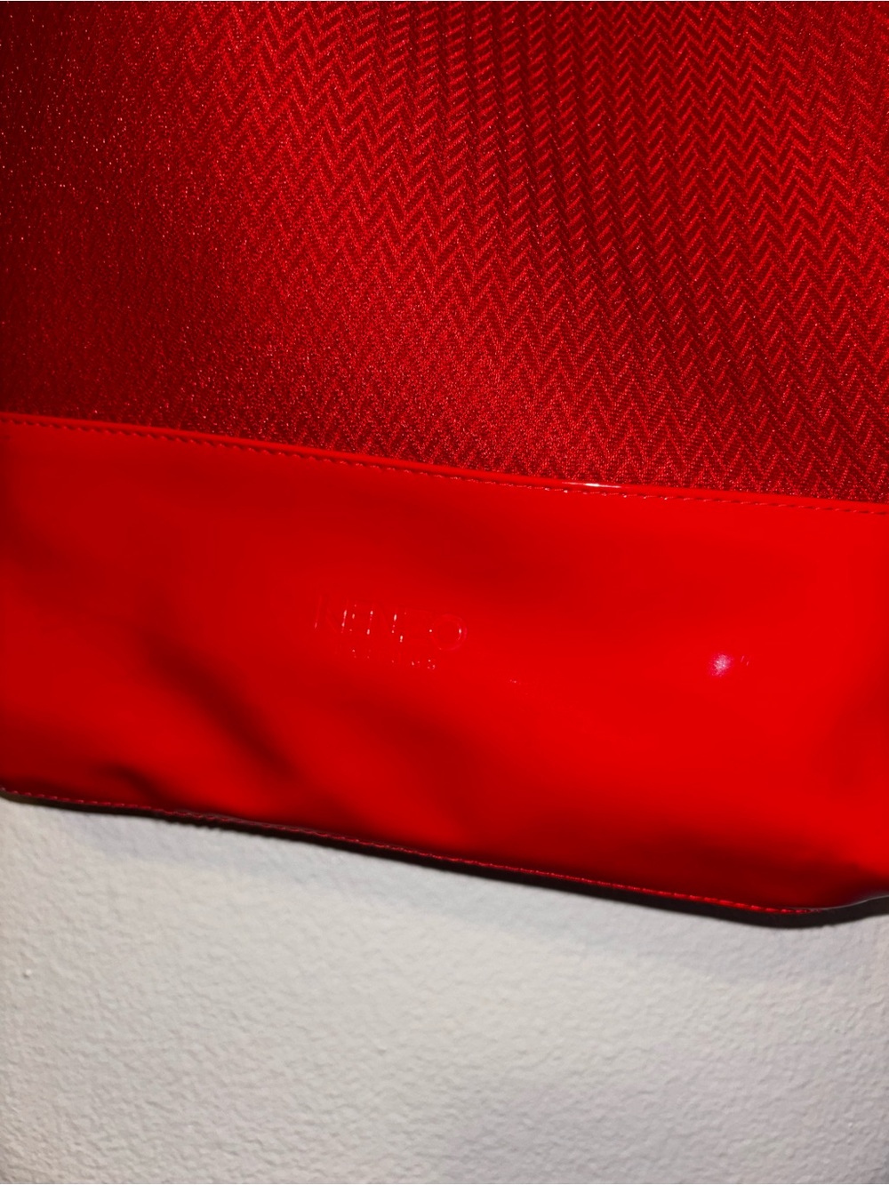 Kenzo Paris: Red Authentic Crossbody Shoulder tote bag- Vinyl/Nylon - Picture 4 of 10